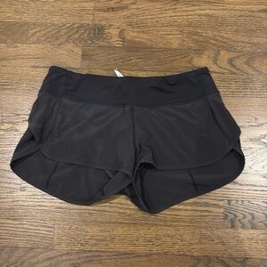 LuluLemon Womens Shorts Black CA 35801 RN 106259 size 6